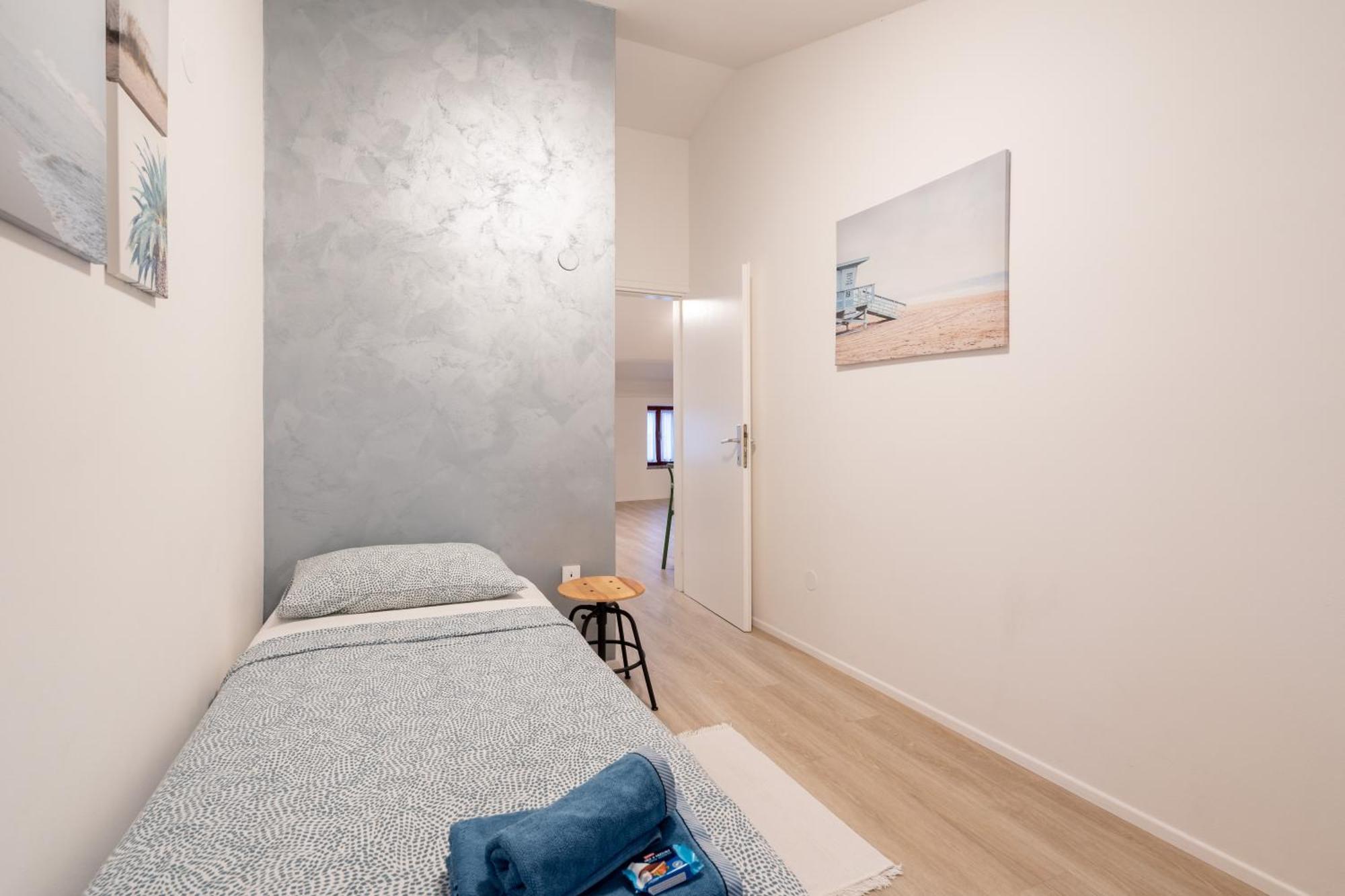 Loft With 2 Bedrooms - Historical District Ровинь Экстерьер фото